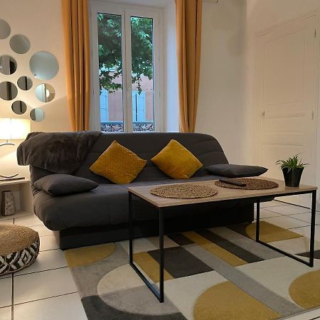 Апартаменти T2 Plein Centre Au 1Er Etage Avec Parking Prive Мійо Екстер'єр фото