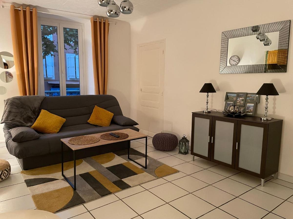 Апартаменти T2 Plein Centre Au 1Er Etage Avec Parking Prive Мійо Екстер'єр фото
