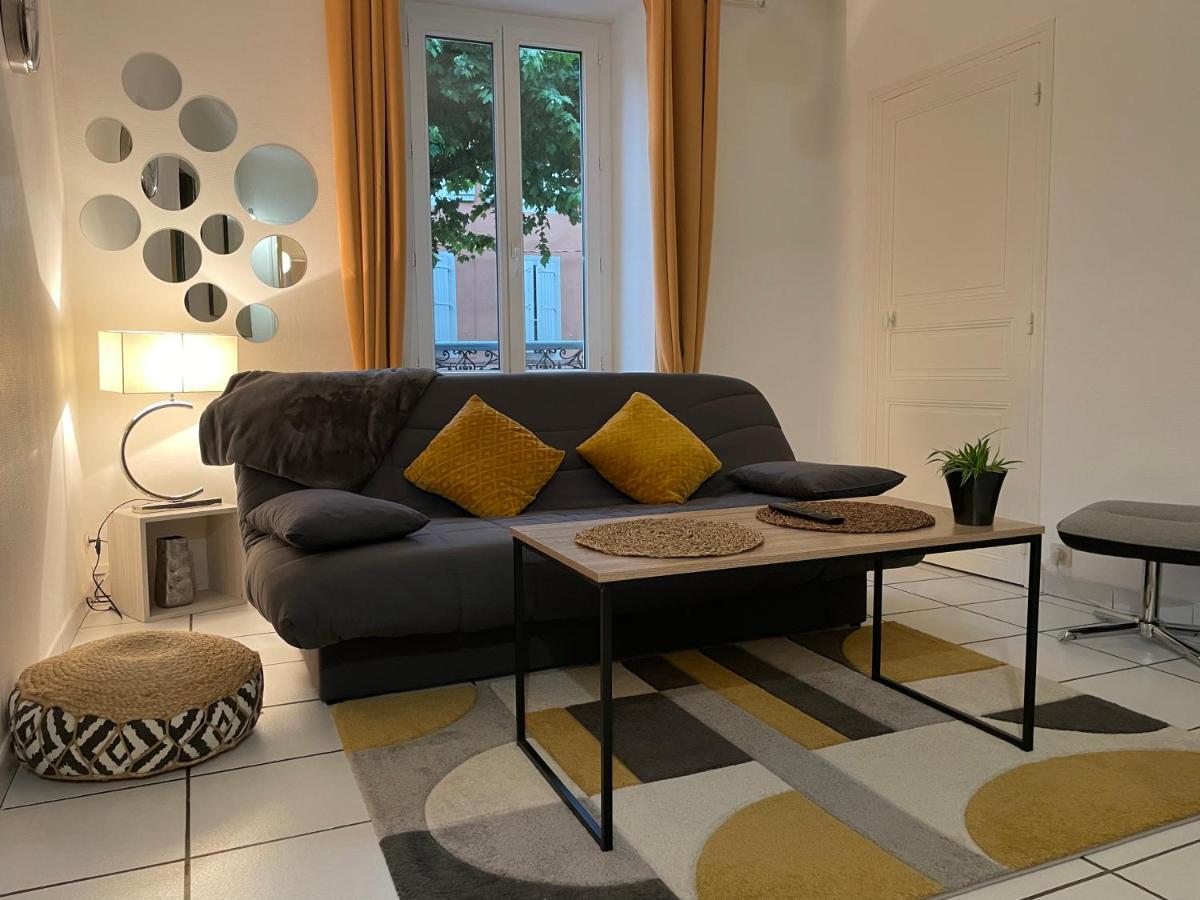 Апартаменти T2 Plein Centre Au 1Er Etage Avec Parking Prive Мійо Екстер'єр фото