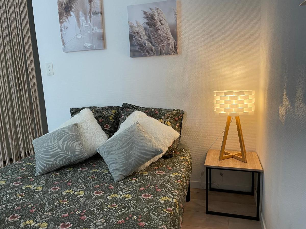 Апартаменти T2 Plein Centre Au 1Er Etage Avec Parking Prive Мійо Екстер'єр фото